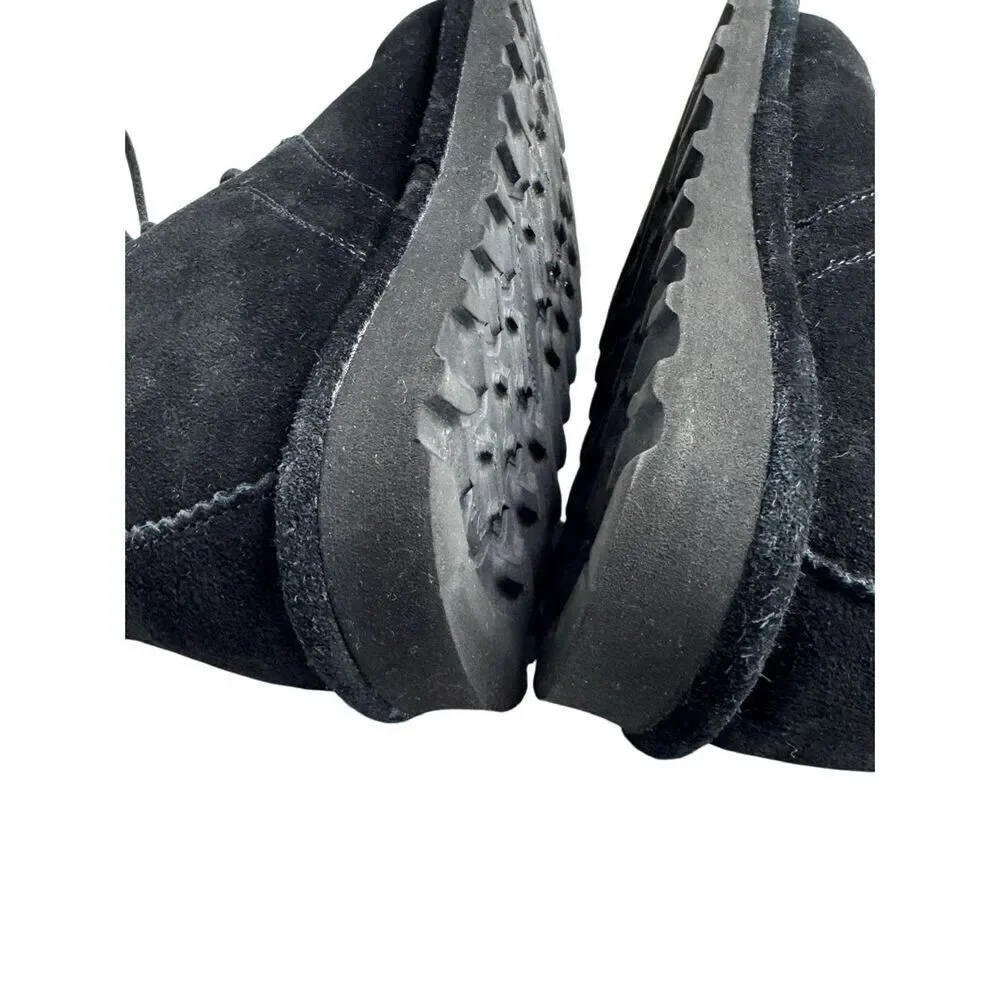 Bearpaw skye black suede lace up wide width chukka boots size 7